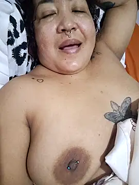 Snapshot of cougar_town chatting on September 23, 2025, 11:46 am cougar town online show from September 23, 2025, 11:46 am