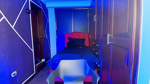 Snapshot of SexyNaf chatting on January 24, 2025, 7:49 pm SexyNaf online show from January 24, 2025, 7:49 pm