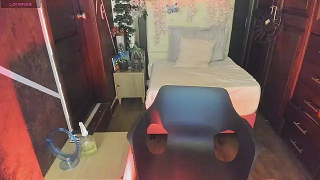 Snapshot of SexyNaf chatting on September 11, 2025, 7:25 pm SexyNaf online show from September 11, 2025, 7:25 pm