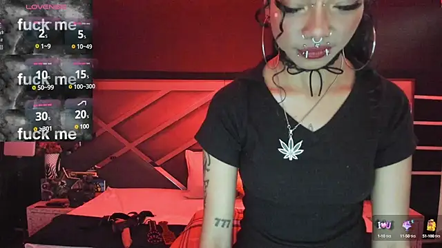 Snapshot of SexyNaf chatting on September 27, 2025, 7:19 pm SexyNaf online show from September 27, 2025, 7:19 pm