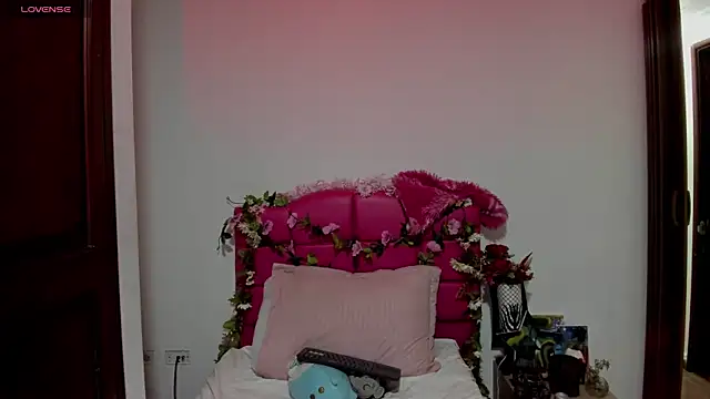 Snapshot of SexyNaf chatting on October 30, 2025, 7:47 pm SexyNaf online show from October 30, 2025, 7:47 pm