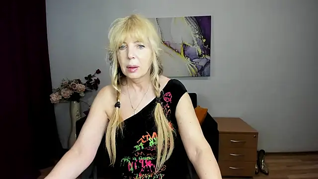 Anna Diax online show from May 19, 2026, 5:36 am