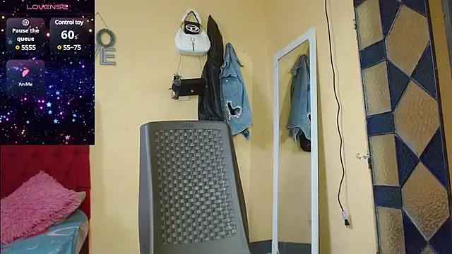 Snapshot of cristinamontiel chatting on March 9, 2025, 2:21 pm cristinamontiel online show from March 9, 2025, 2:21 pm