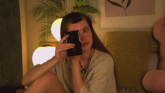 AshleyDouglas online show from February 28, 2025, 4:10 am