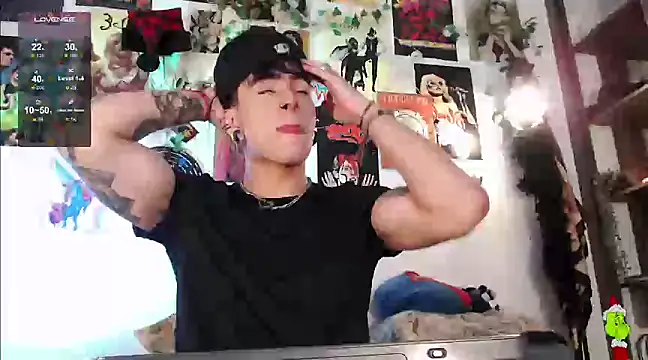 Snapshot of Mathew_stardust chatting on January 10, 2025, 2:35 am Mathew stardust online show from January 10, 2025, 2:35 am