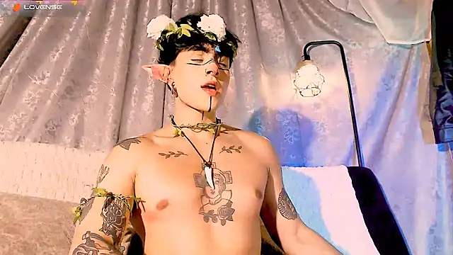 Snapshot of Mathew_stardust chatting on October 21, 2025, 1:50 am Mathew stardust online show from October 21, 2025, 1:50 am