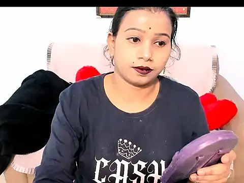 Snapshot of kendracox21 chatting on February 3, 2026, 4:21 am kendracox21 online show from February 3, 2026, 4:21 am