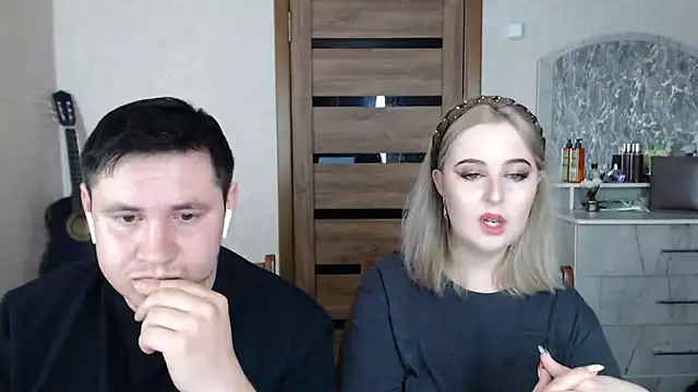 Kristy-Max online show from March 3, 2025, 6:22 pm