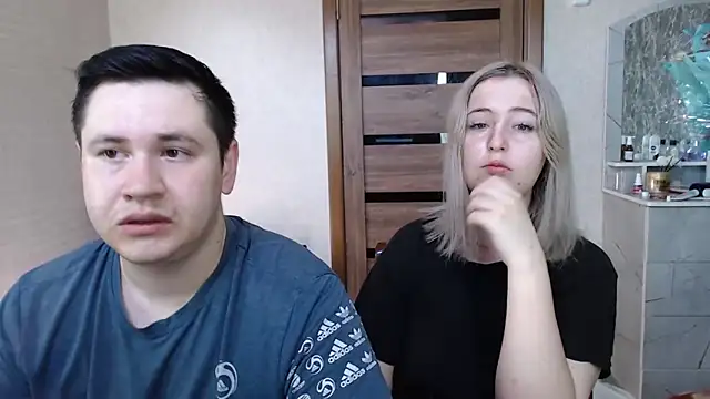 Kristy-Max online show from March 18, 2025, 5:09 am