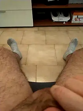 user 662 online show from March 1, 2025, 10:55 am