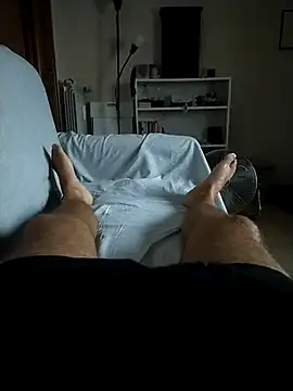 Snapshot of user_662 chatting on July 23, 2026, 9:35 pm user 662 online show from July 23, 2026, 9:35 pm