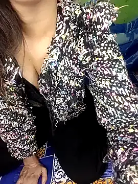 Snapshot of Nepali-queen chatting on December 23, 2024, 9:18 pm Nepali-queen online show from December 23, 2024, 9:18 pm