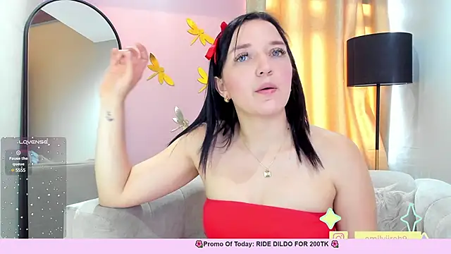 Snapshot of _EmilyJireh_ chatting on March 3, 2025, 7:28 pm EmilyJireh online show from March 3, 2025, 7:28 pm