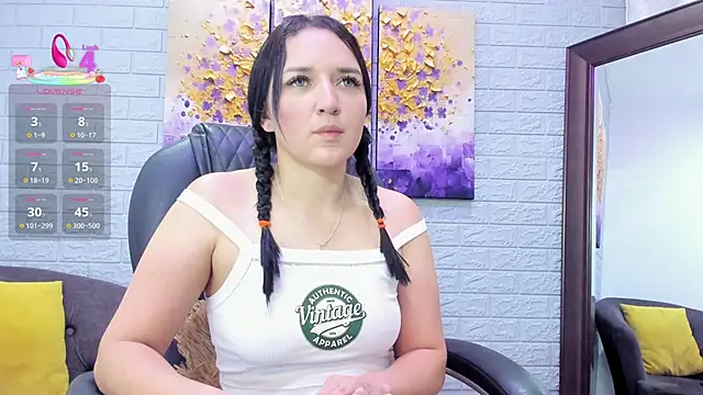 Snapshot of _EmilyJireh_ chatting on September 20, 2025, 3:57 pm EmilyJireh online show from September 20, 2025, 3:57 pm