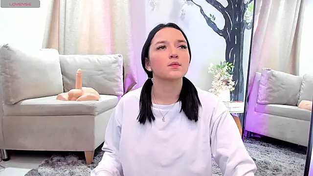  EmilyJireh  online show from March 15, 2026, 12:00 pm