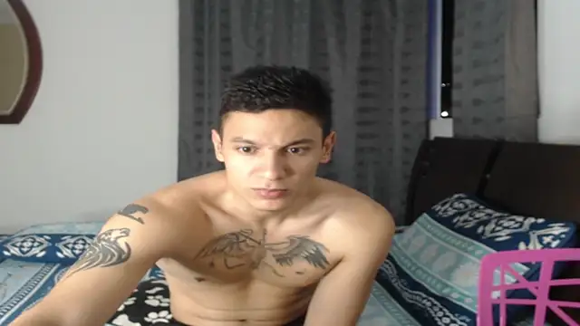 Snapshot of Tobicutee chatting on January 8, 2026, 12:02 am Tobicutee online show from January 8, 2026, 12:02 am