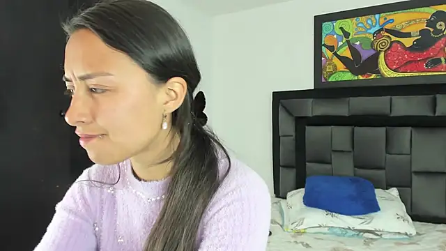 tatiana valencia online show from February 25, 2025, 12:34 pm