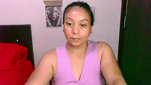 zaray bella online show from November 18, 2025, 10:25 pm