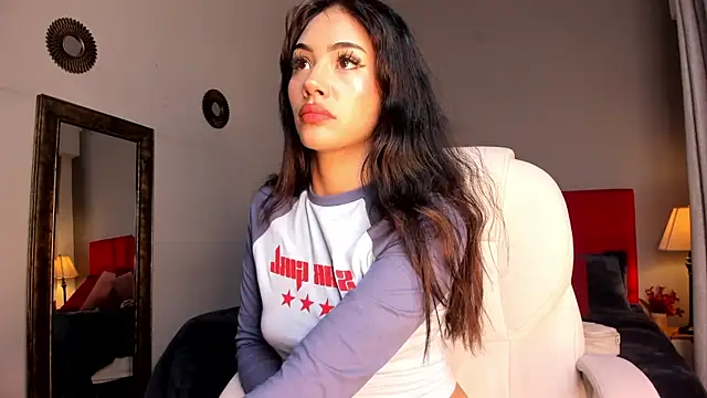 Snapshot of Giovanna_oliveira chatting on June 21, 2026, 5:32 am Giovanna oliveira online show from June 21, 2026, 5:32 am