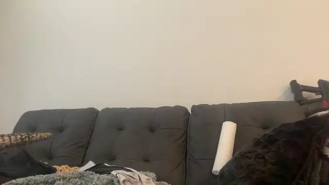 Snapshot of RavenRayyy chatting on November 5, 2025, 4:07 pm RavenRayyy online show from November 5, 2025, 4:07 pm