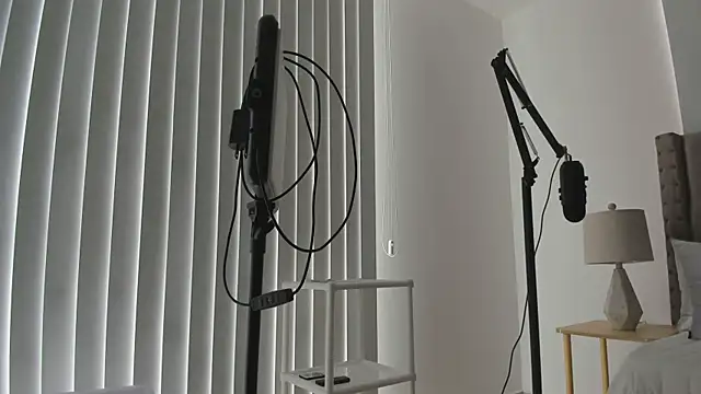 atenea erotic online show from November 13, 2025, 7:57 pm