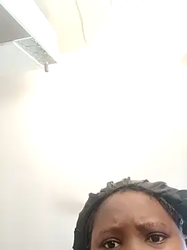 queenxdede online show from February 12, 2026, 12:00 pm