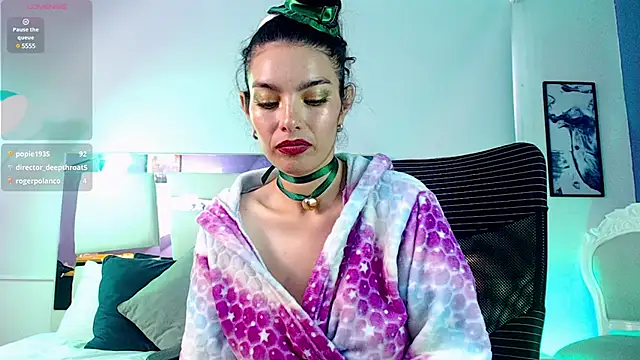 paulinabarnett- online show from March 17, 2025, 3:18 pm