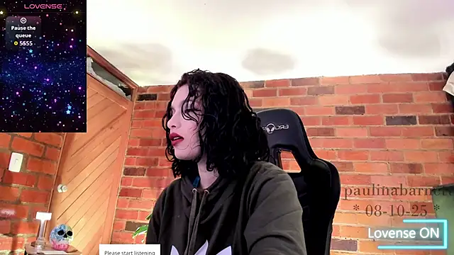 paulinabarnett- online show from October 8, 2025, 9:51 am