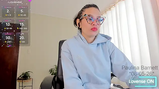 paulinabarnett- online show from May 6, 2026, 2:11 pm