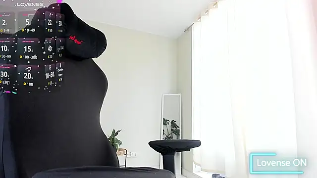 paulinabarnett- online show from July 2, 2026, 3:40 pm