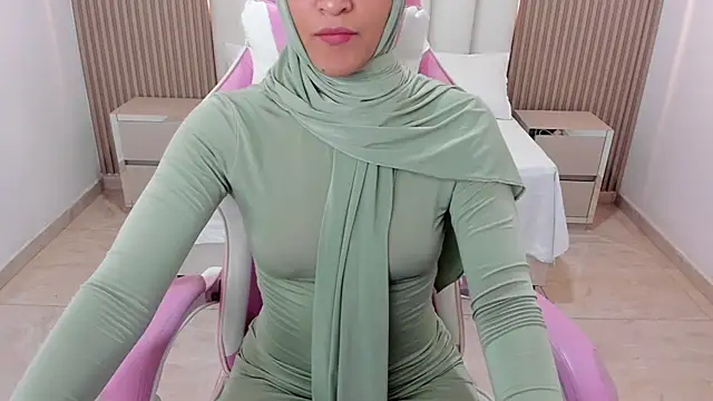 Hanaa latif online show from February 6, 2025, 3:09 pm