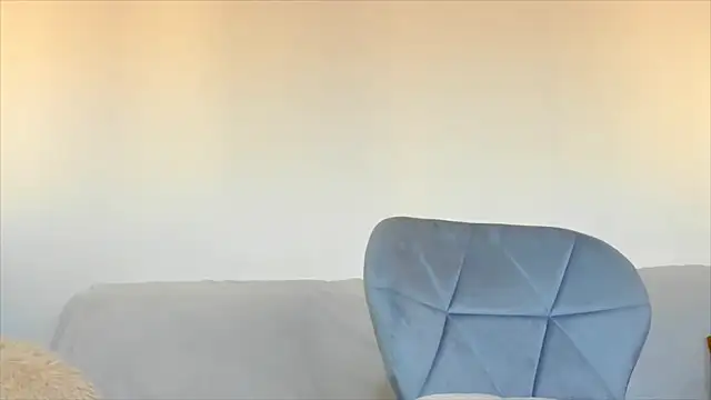 Snapshot of hornyemma__ chatting on December 18, 2024, 9:04 am hornyemma online show from December 18, 2024, 9:04 am