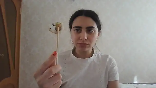 Snapshot of Kashtanka_ chatting on May 26, 2026, 5:03 am Kashtanka online show from May 26, 2026, 5:03 am