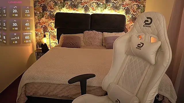 Alice Arwen online show from February 9, 2025, 7:49 am