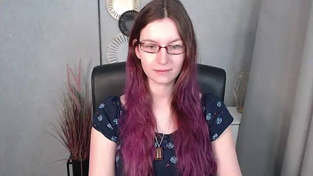 emmaxDelight online show from January 17, 2025, 6:36 am