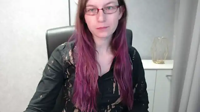 emmaxDelight online show from February 1, 2025, 7:36 am