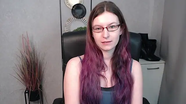 emmaxDelight online show from February 20, 2025, 6:39 am