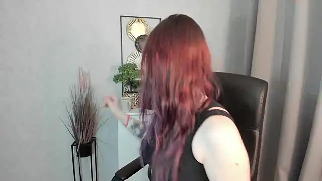 emmaxDelight online show from March 24, 2026, 6:29 am