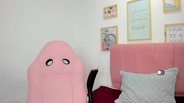 victoria love89 online show from September 21, 2025, 3:19 am