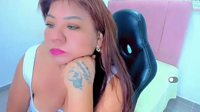 victoria love89 online show from November 16, 2025, 3:01 am