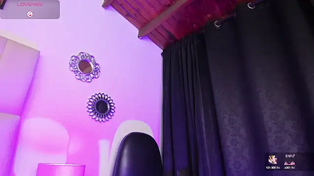 Snapshot of Mia_ross16 chatting on January 18, 2025, 7:26 pm Mia ross16 online show from January 18, 2025, 7:26 pm