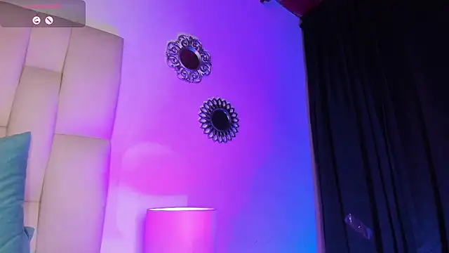 Snapshot of Mia_ross16 chatting on January 19, 2025, 1:32 am Mia ross16 online show from January 19, 2025, 1:32 am