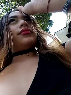 Snapshot of Mia_ross16 chatting on January 19, 2025, 4:46 pm Mia ross16 online show from January 19, 2025, 4:46 pm