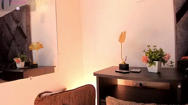 Snapshot of Mia_ross16 chatting on February 5, 2025, 7:42 pm Mia ross16 online show from February 5, 2025, 7:42 pm