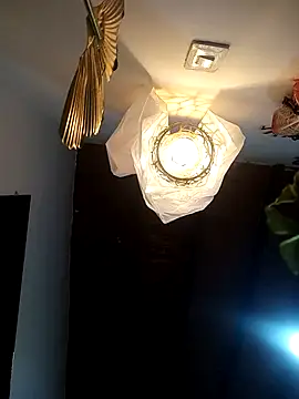 Snapshot of Mia_ross16 chatting on October 24, 2025, 8:05 pm Mia ross16 online show from October 24, 2025, 8:05 pm