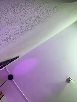 Snapshot of Mia_ross16 chatting on December 16, 2025, 2:44 pm Mia ross16 online show from December 16, 2025, 2:44 pm