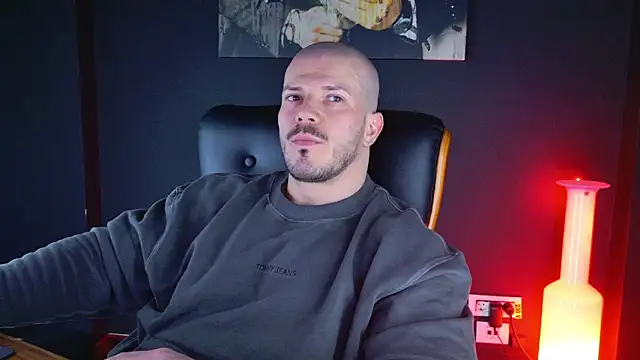 Snapshot of AngeloEric chatting on December 20, 2024, 2:05 pm AngeloEric online show from December 20, 2024, 2:05 pm