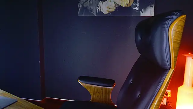 Snapshot of AngeloEric chatting on January 10, 2025, 5:34 pm AngeloEric online show from January 10, 2025, 5:34 pm