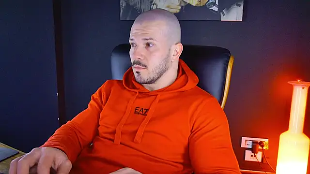 Snapshot of AngeloEric chatting on January 18, 2025, 1:08 pm AngeloEric online show from January 18, 2025, 1:08 pm