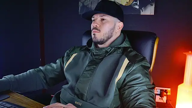 Snapshot of AngeloEric chatting on January 30, 2025, 4:58 am AngeloEric online show from January 30, 2025, 4:58 am